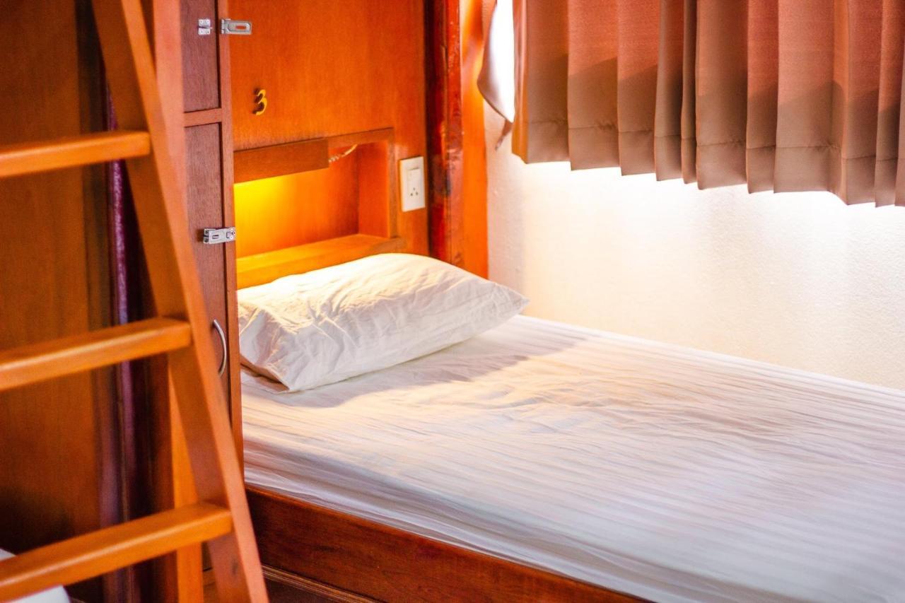 Phangan Barsay Hostel Тонг Сала Экстерьер фото