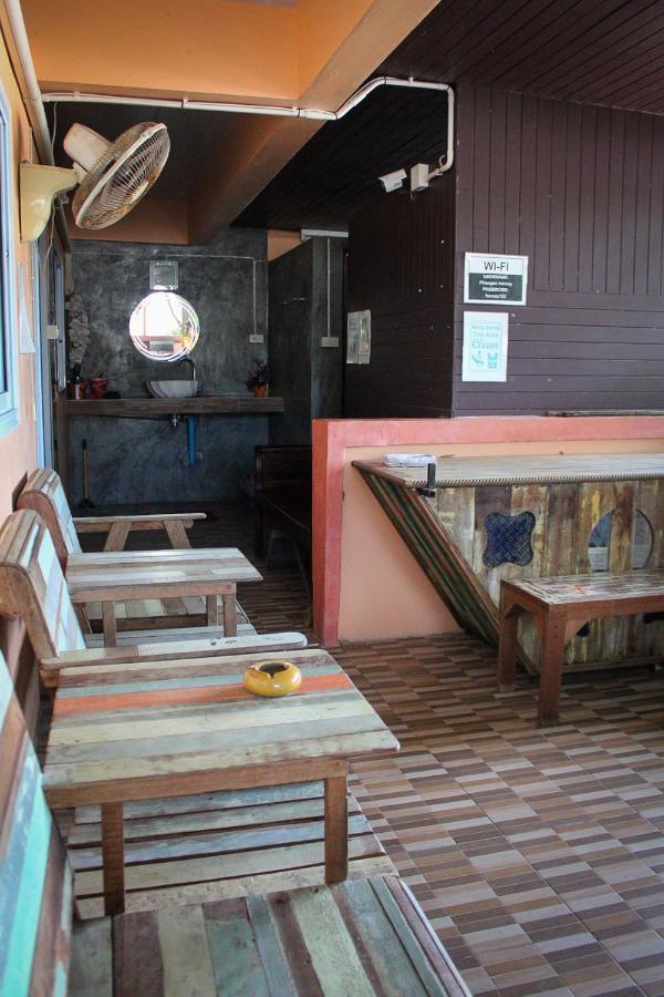 Phangan Barsay Hostel Тонг Сала Экстерьер фото